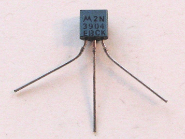 2N3904 Transistor Pins